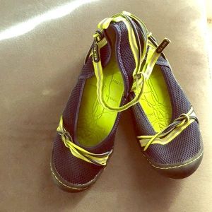 J-41 women’s water shoes